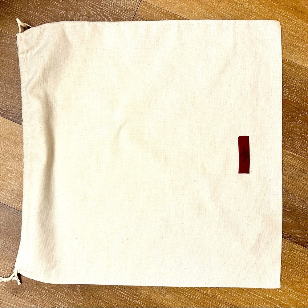 Valentino dust bag